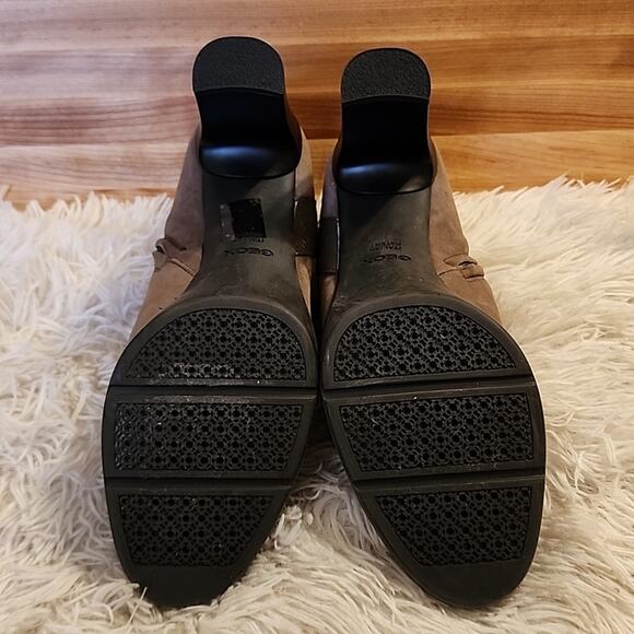 GEOX RESPIRA ANNYA SHORT BOOTIES TAUPE WOMENS 39.5 - Picture 12 of 16